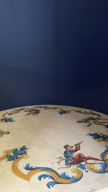 Mesa Vigneron Francesa con Policromía Original - Imagen 4