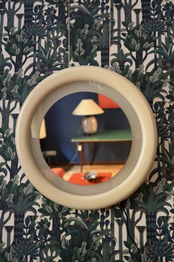 Espejo Retroiluminado en Madera Lacada
