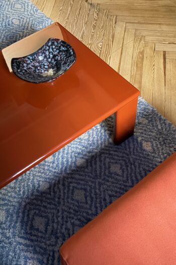 Mesa "Ming" de Kazuhide Takahama para Simon Gavina