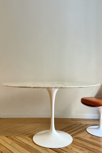 Mesa "Tulip" de Eero Saarinen con Mármol Calacatta - Imagen 2
