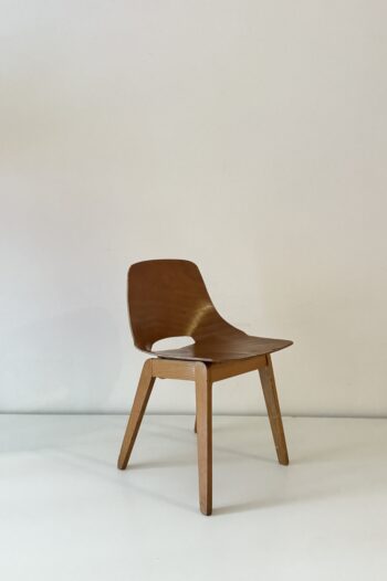 Silla en Miniatura de Pierre Guariche